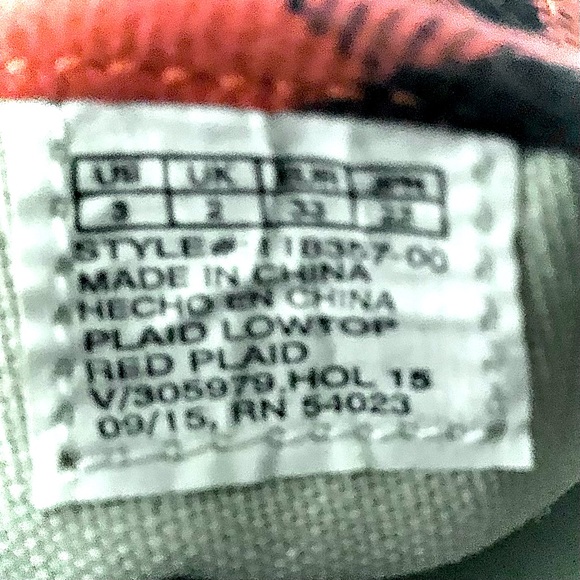 GAP Red Black Plaid Low Top Lace Sneakers Childs 3🧑🎄 - Picture 12 of 13